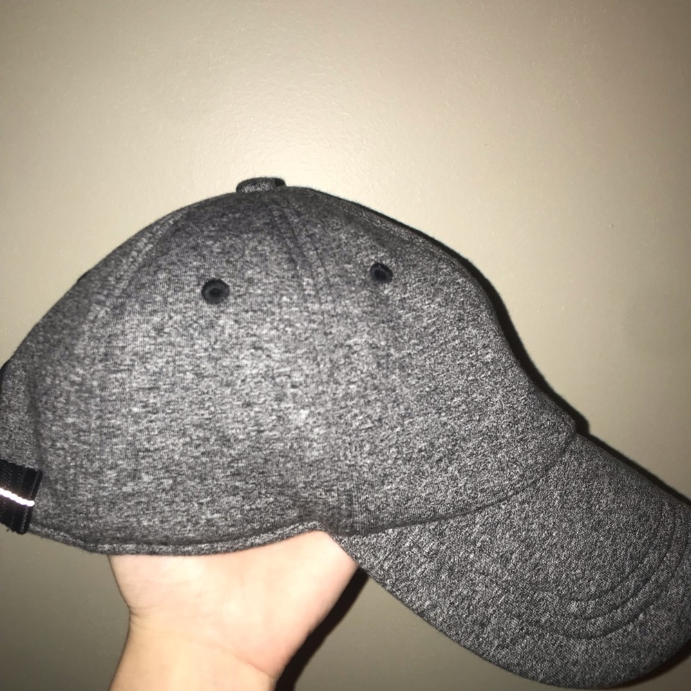 Lulu lemon baller hat